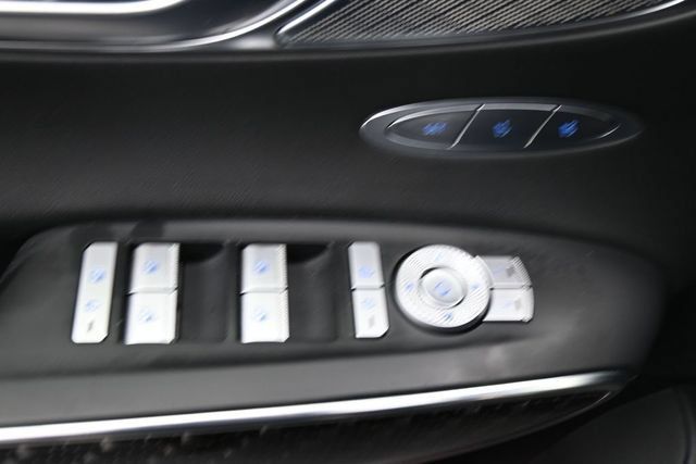 Used 2022 Genesis GV70 3.5T Sport w/ Sport Prestige Package AWD/4WD image 23