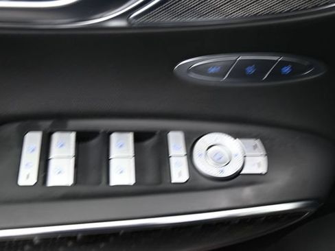 Used 2022 Genesis GV70 3.5T Sport w/ Sport Prestige Package AWD/4WD image 23