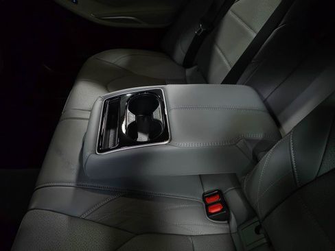 Used 2019 Toyota Avalon Limited w/ Advanced Safety Package image 17