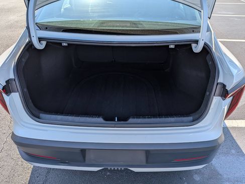 Used 2025 Kia K4 FWD image 30
