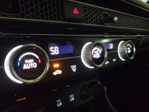 Used 2025 Honda Civic Sport image 29