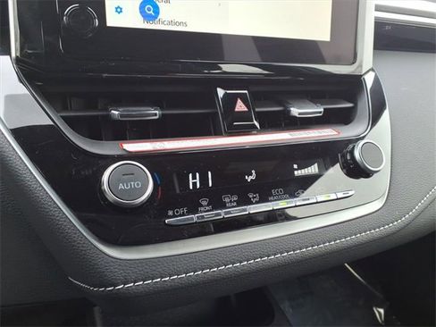 Used 2025 Toyota Corolla SE image 19