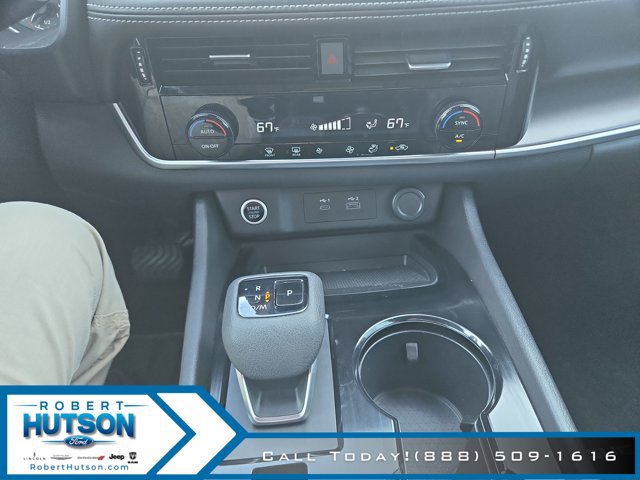 Used 2021 Nissan Rogue SV FWD image 16