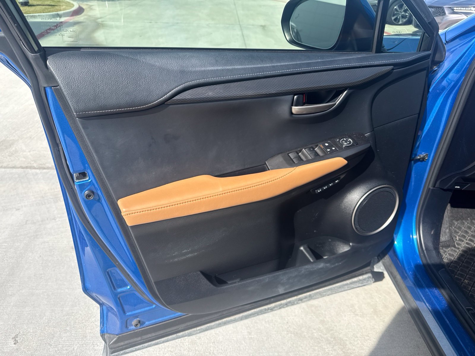 Used 2016 Lexus NX 200t FWD w/ Premium Package image 8