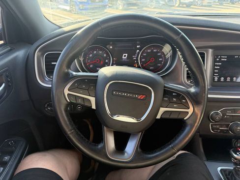 Used 2019 Dodge Charger SXT w/ Leather Interior Group RWD image 25