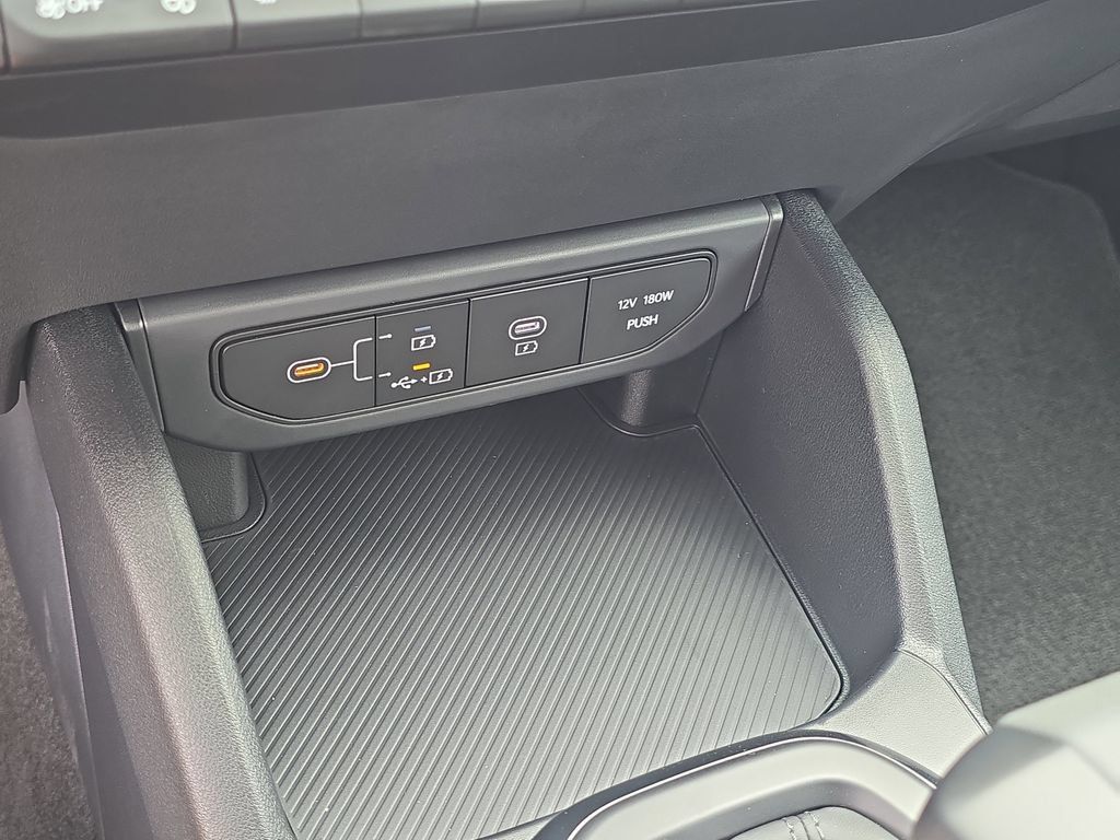 New 2026 Kia K4 FWD image 25