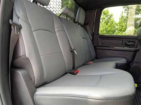 New 2024 RAM 5500 Tradesman w/ Chrome Appearance Group image 33