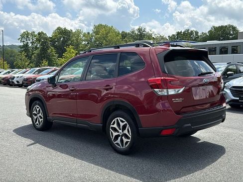 Certified 2023 Subaru Forester Premium AWD/4WD image 8