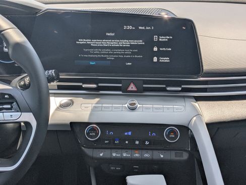 New 2026 Hyundai Elantra Limited FWD image 18