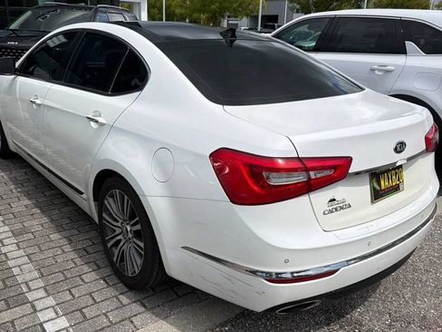 Used 2016 Kia Cadenza Premium FWD image 15
