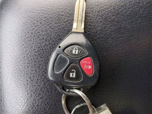 Used 2016 Toyota 4Runner SR5 image 26