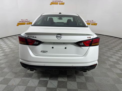 New 2026 Nissan Altima 2.5 SR w/ SR Premium Package FWD image 4