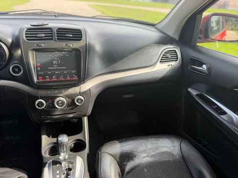 Used 2018 Dodge Journey Crossroad AWD/4WD image 15