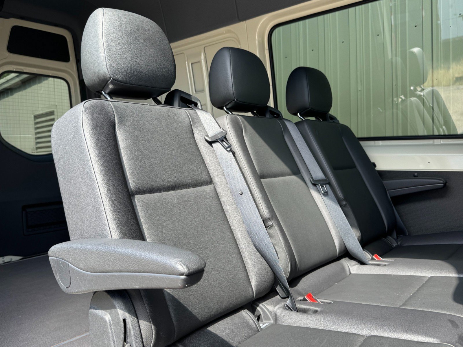 Used 2021 Mercedes-Benz Sprinter 2500 w/ Comfort Plus Package image 32
