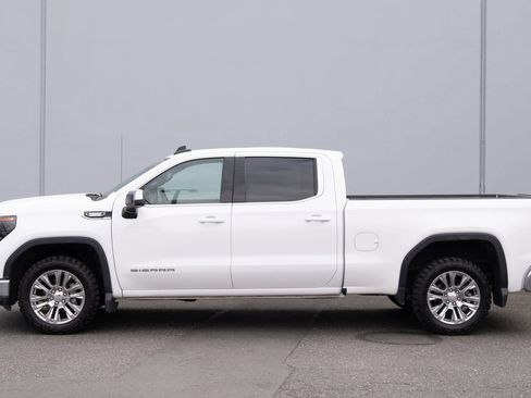 Used 2024 GMC Sierra 1500 SLE w/ Preferred Package AWD/4WD image 24