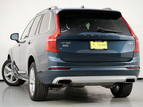 Used 2018 Volvo XC90 T8 Momentum w/ Convenience Package image 5
