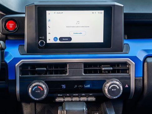 Used 2024 Toyota Tacoma TRD Sport image 38