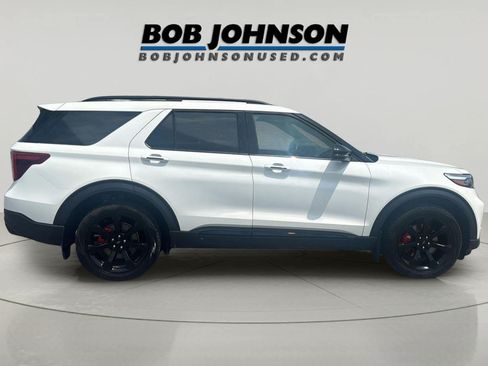 Used 2024 Ford Explorer ST w/ Equipment Group 401A AWD/4WD image 2