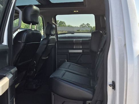 Used 2017 Ford F250 Lariat w/ Lariat Ultimate Package AWD/4WD image 8