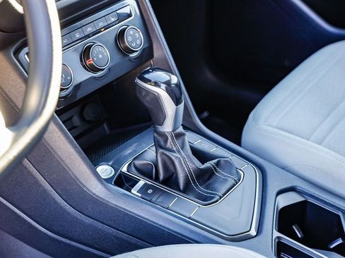 Used 2022 Volkswagen Tiguan S image 23