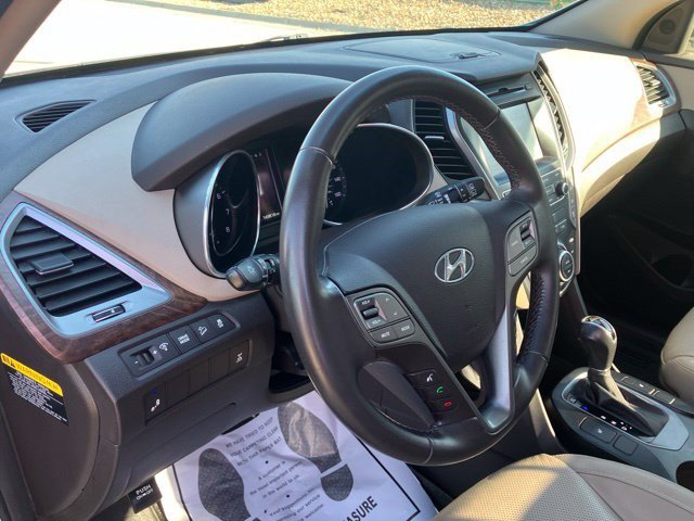 Used 2017 Hyundai Santa Fe Limited w/ Cargo Package AWD/4WD image 13