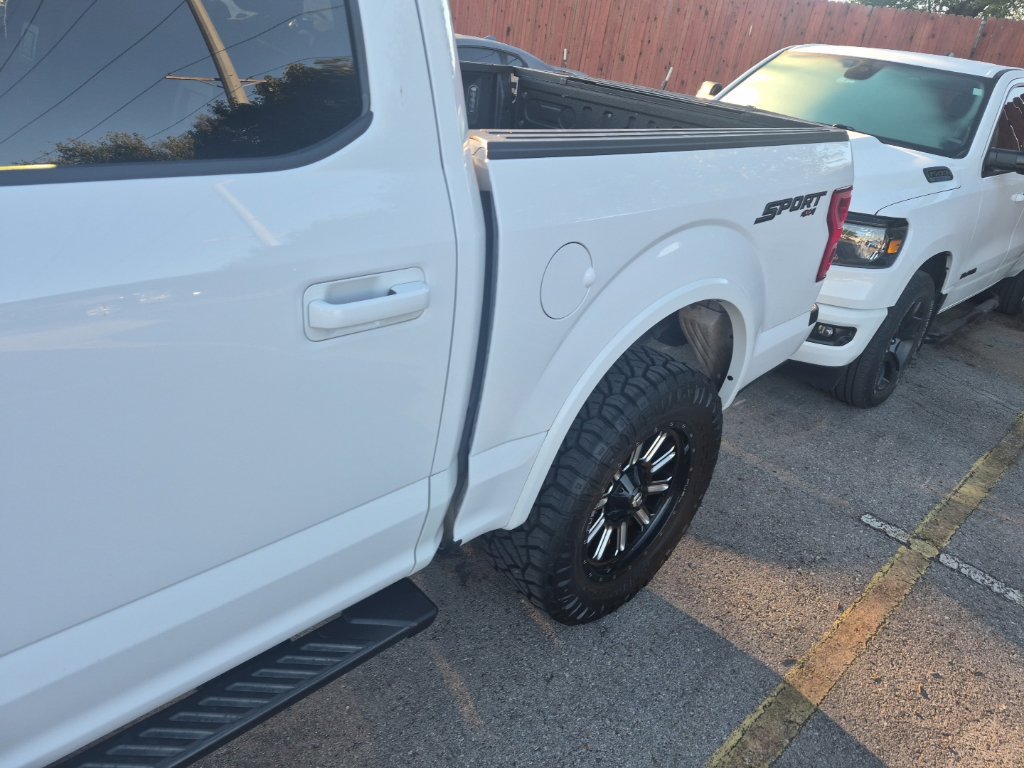 Used 2018 Ford F150 XLT w/ Equipment Group 302A Luxury AWD/4WD image 11
