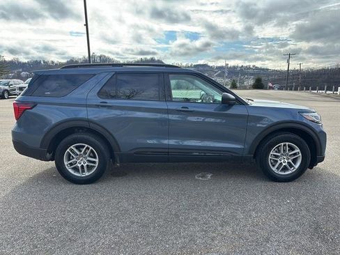 New 2026 Ford Explorer Active image 5