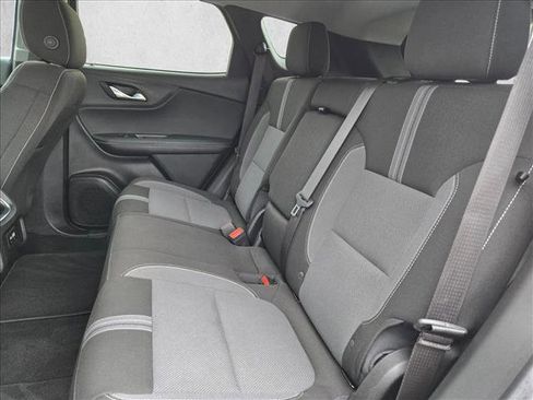 Used 2025 Chevrolet Blazer LT FWD image 18