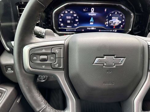 Used 2025 Chevrolet Silverado 1500 LT Trail Boss w/ LT Trail Boss Premium Package AWD/4WD image 15