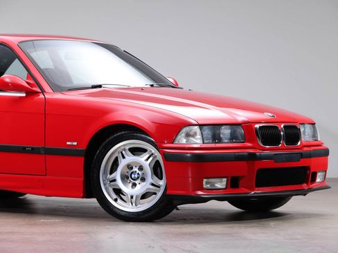 Used 1998 BMW M3 Coupe image 9