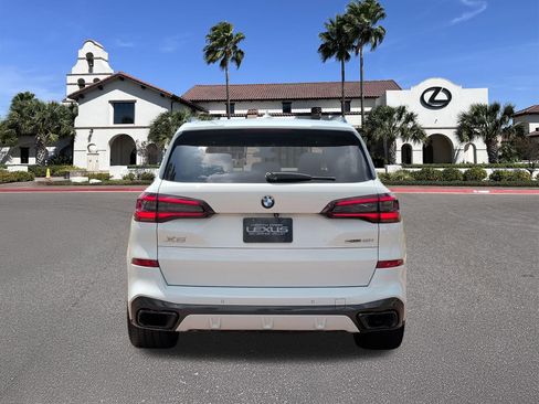 Used 2021 BMW X5 sDrive40i w/ M Sport Package RWD image 3