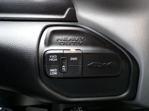 Used 2024 RAM 3500 Big Horn image 26