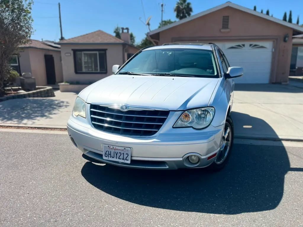 Used 2008 Chrysler Pacifica Touring FWD image 5