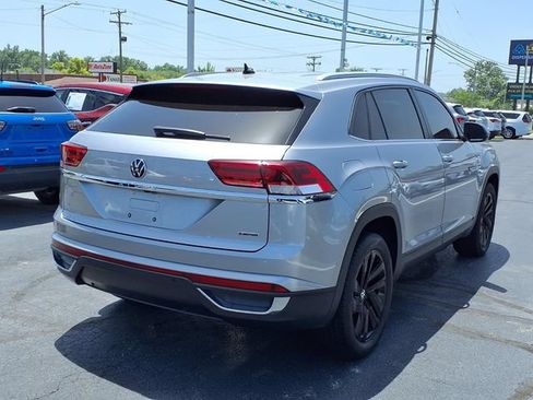 Used 2022 Volkswagen Atlas Cross Sport SE AWD/4WD image 4