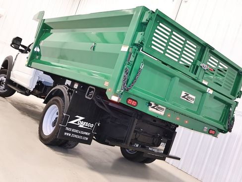 New 2025 Ford F550 4x4 Regular Cab Super Duty w/ XL Chrome Package image 26