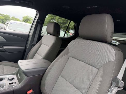 Certified 2023 Chevrolet Traverse LT AWD/4WD image 9