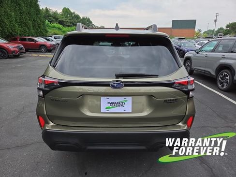 Used 2025 Subaru Forester Premium AWD/4WD image 6