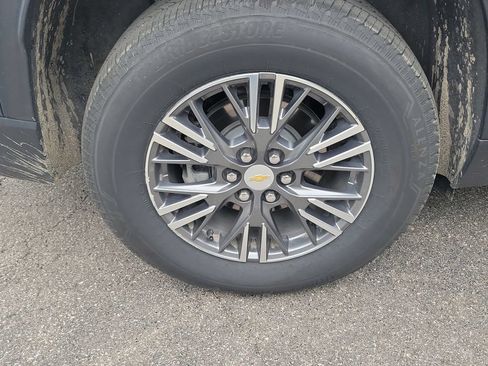Used 2026 Chevrolet Traverse LT AWD/4WD image 6