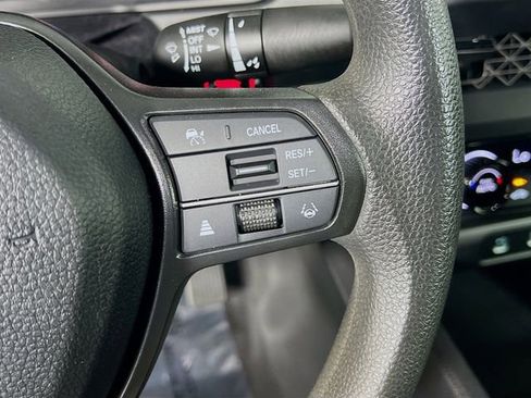 Used 2025 Honda Accord LX image 18
