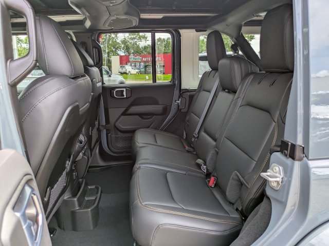 New 2026 Jeep Wrangler Unlimited Sahara AWD/4WD image 14