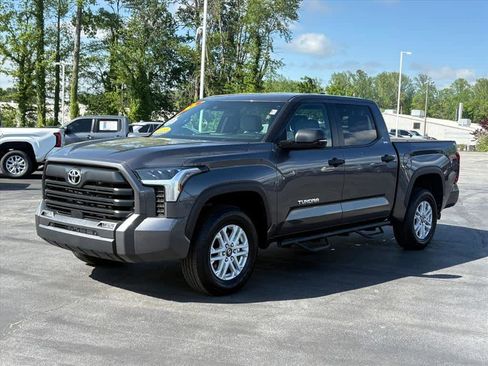Used 2025 Toyota Tundra SR5 w/ SR5 Convenience Package AWD/4WD image 26