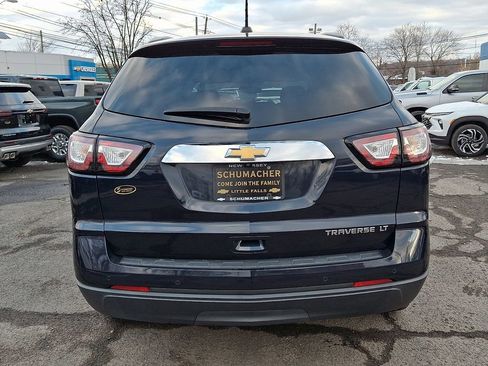 Used 2016 Chevrolet Traverse LT image 7