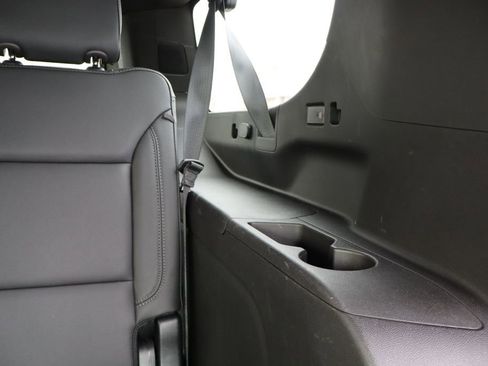 Used 2023 Chevrolet Suburban Z71 w/ Luxury Package image 52