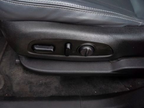 Used 2020 Buick Enclave Essence AWD/4WD image 17