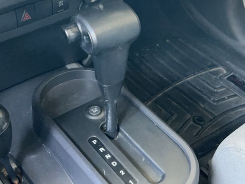 Used 2007 Jeep Wrangler Unlimited Sahara AWD/4WD image 21