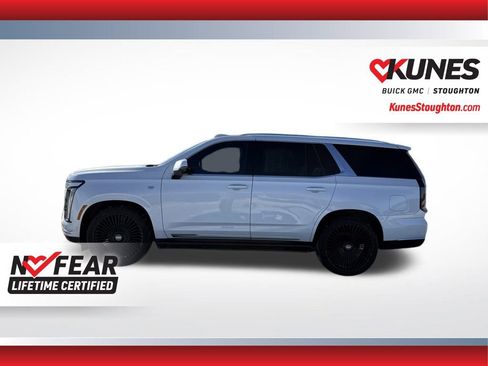 Used 2025 Cadillac Escalade Premium Luxury w/ Touring Package image 6