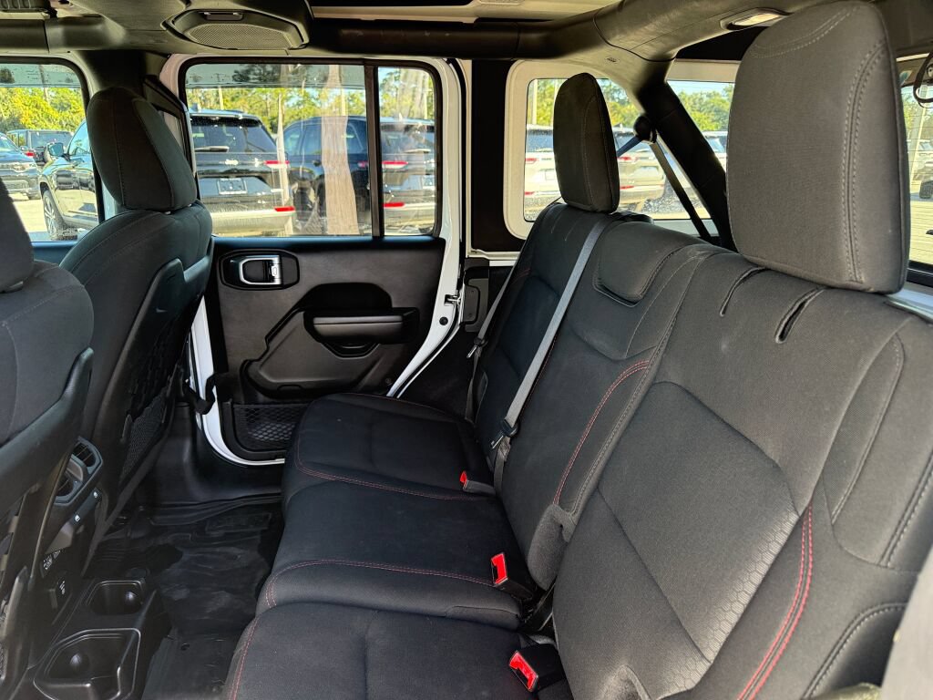 Used 2021 Jeep Wrangler Unlimited Rubicon AWD/4WD image 11