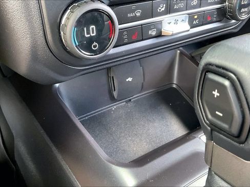 Used 2024 Ford Bronco Everglades AWD/4WD image 15