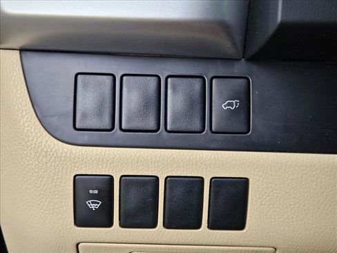 Used 2015 Toyota Highlander XLE FWD image 8