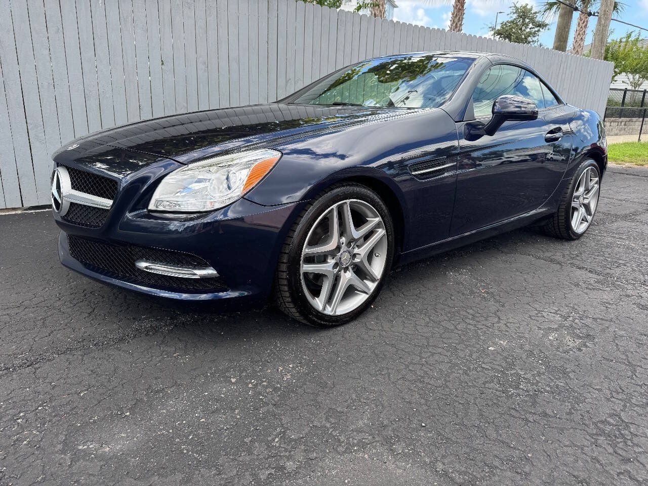 Used 2014 Mercedes-Benz SLK 250 w/ Premium Package image 16